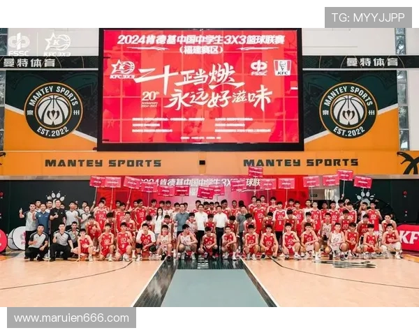 热血开赛!崇明第六十四届 “烈士杯” 篮球赛燃动今夏 热血开赛!崇明第六十四届 “烈士杯” 篮球赛燃动今夏